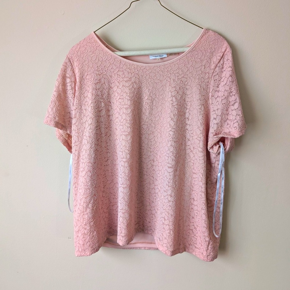 Calvin Klein Women Plus 1X Pink Floral Lace Short Sleeve Scoop Neck Top Blouse